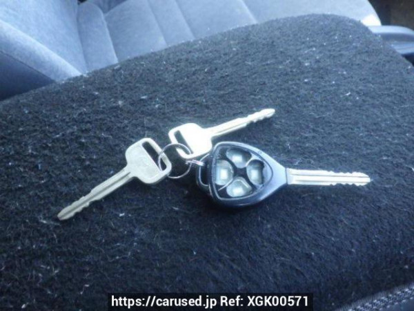 Used 2004 AT toyota hiace-van TRH112V Image[22]