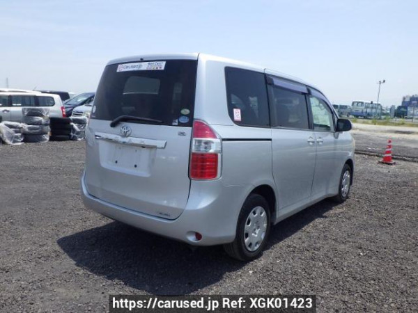 Used 2007 AT toyota noah ZRR70G Image[6]