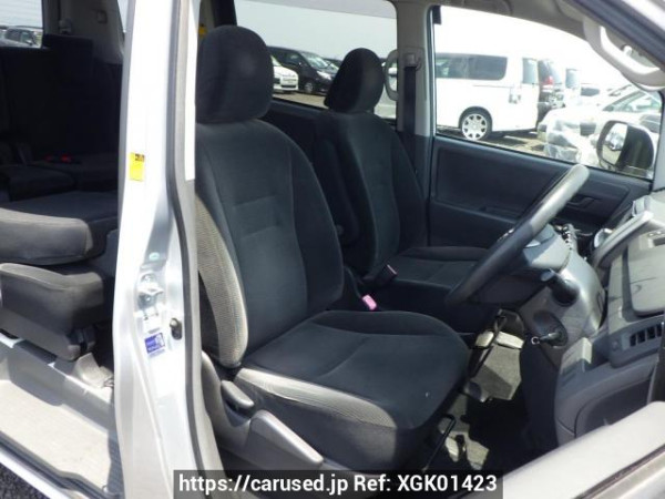 Used 2007 AT toyota noah ZRR70G Image[19]