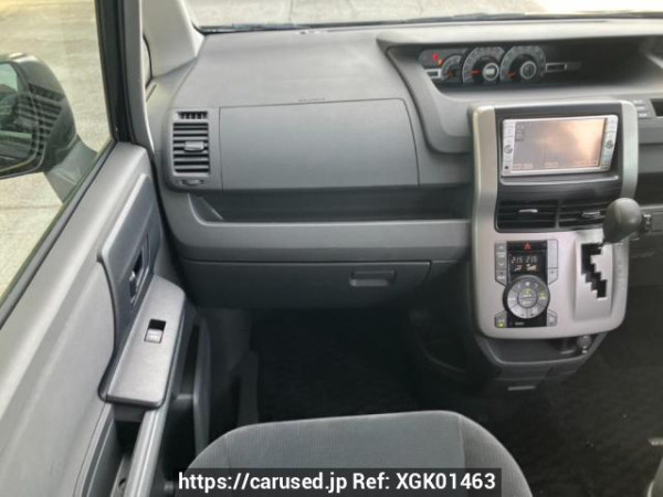 Used 2009 AT toyota noah ZRR70G Image[19]