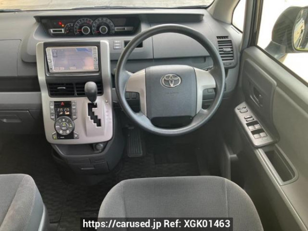 Used 2009 AT toyota noah ZRR70G Image[20]