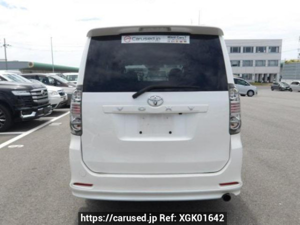 Used 2009 AT toyota voxy ZRR70W Image[4]