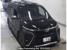 Toyota Voxy ZRR80W