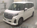 Toyota Roomy M900A