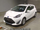 Toyota Aqua NHP10
