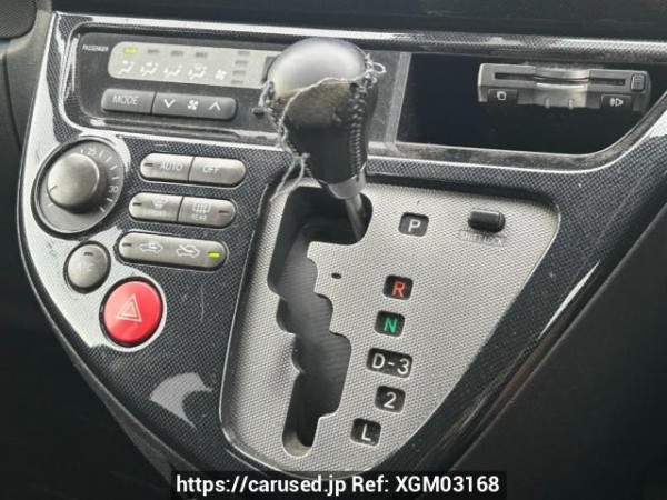 Used 2004 AT toyota wish ZNE10G Image[27]