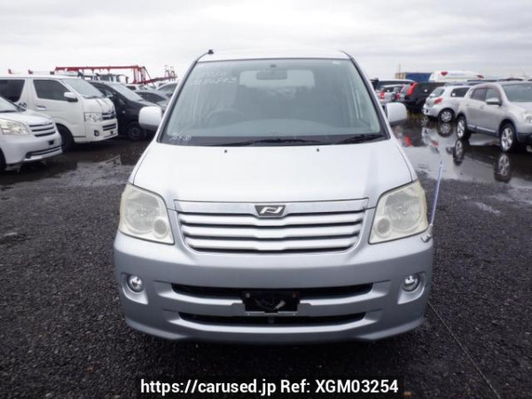 Used 2003 AT toyota noah AZR60G Image[1]