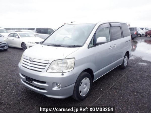 Used 2003 AT toyota noah AZR60G Image[2]