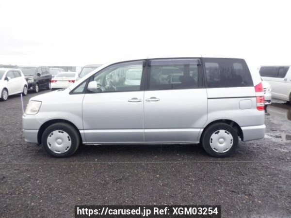 Used 2003 AT toyota noah AZR60G Image[3]