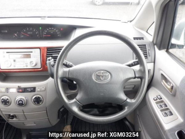 Used 2003 AT toyota noah AZR60G Image[19]