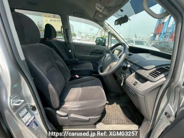 Used 2008 AT toyota voxy ZRR75G Image[12]
