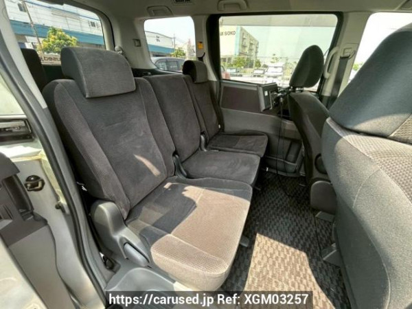 Used 2008 AT toyota voxy ZRR75G Image[13]