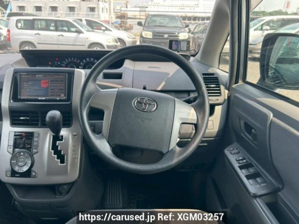Used 2008 AT toyota voxy ZRR75G Image[21]
