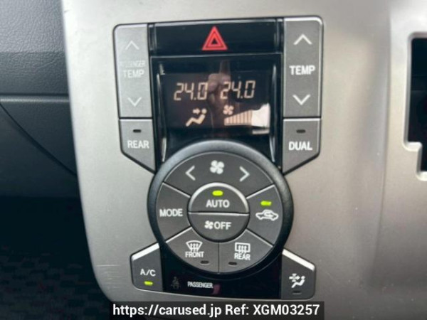 Used 2008 AT toyota voxy ZRR75G Image[25]