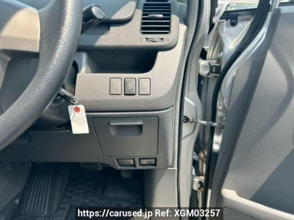 Used 2008 AT toyota voxy ZRR75G Image[29]