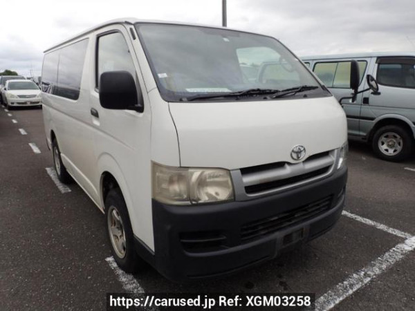 Used 2006 AT toyota regiusace-van KDH205V Image[0]
