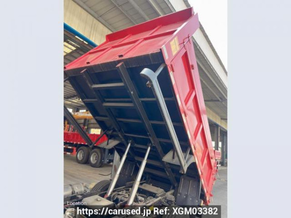 Used 2025 MT dongfeng dump EQ3040GP6 Image[4]