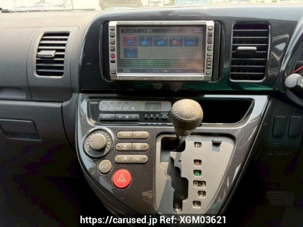 Used 2004 AT toyota wish ZNE10G Image[24]