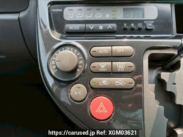 Used 2004 AT toyota wish ZNE10G Image[25]