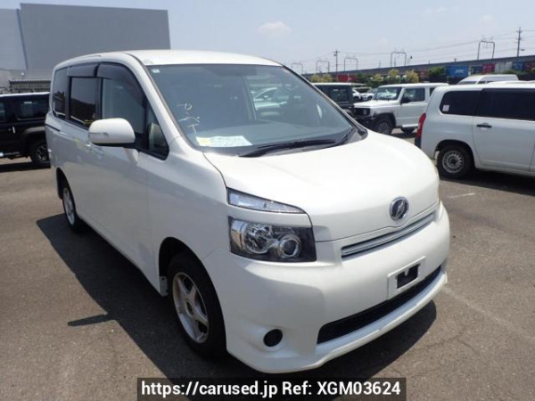 Used 2010 AT toyota voxy ZRR75G Image[0]