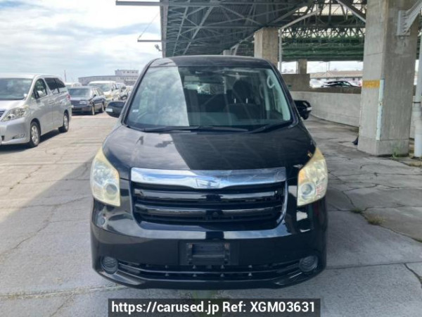 Used 2007 AT toyota noah ZRR70G Image[1]