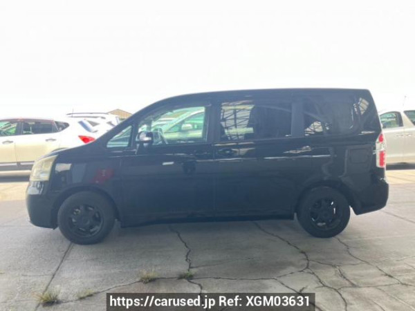 Used 2007 AT toyota noah ZRR70G Image[3]