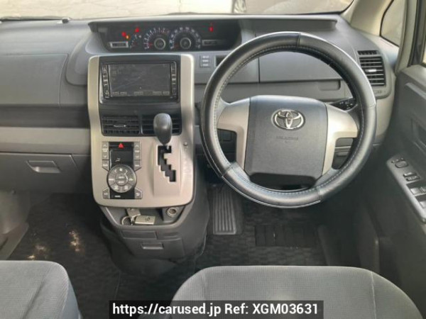 Used 2007 AT toyota noah ZRR70G Image[21]