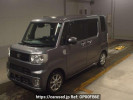 Toyota Pixis Mega LA700A