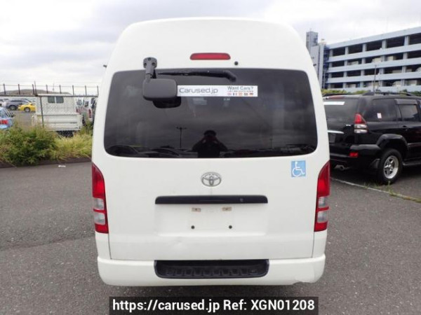 Used 2006 AT toyota regiusace-van KDH205K Image[4]