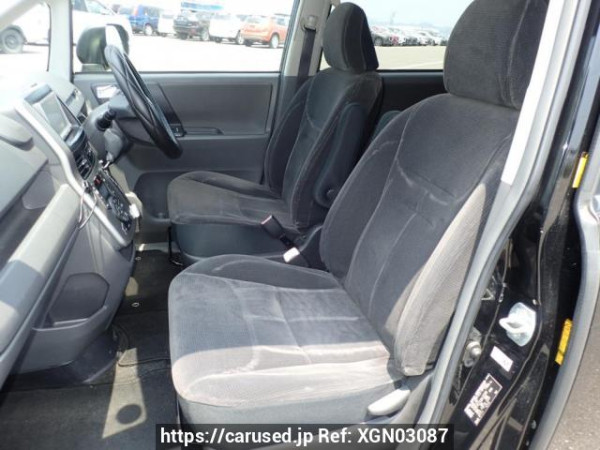 Used 2009 AT toyota voxy ZRR70G Image[10]