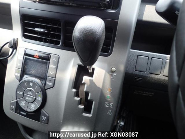 Used 2009 AT toyota voxy ZRR70G Image[19]
