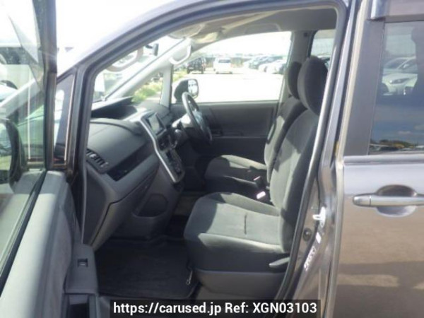 Used 2008 AT toyota noah ZRR70G Image[12]