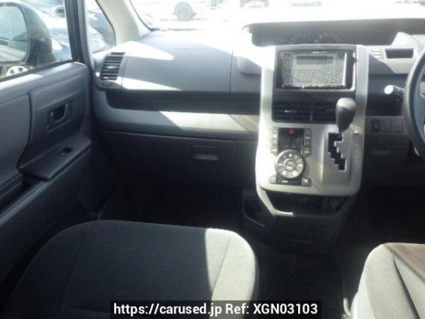 Used 2008 AT toyota noah ZRR70G Image[17]