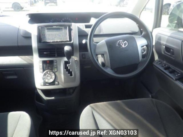 Used 2008 AT toyota noah ZRR70G Image[18]
