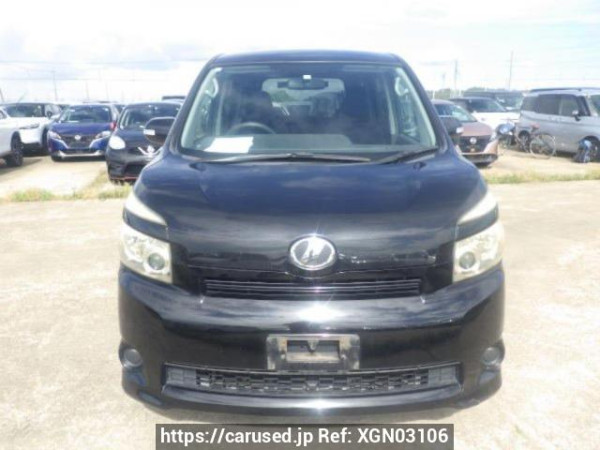 Used 2009 AT toyota voxy ZRR70G Image[1]