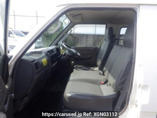 Used 2010 MT mazda bongo-van SK82V Image[12]