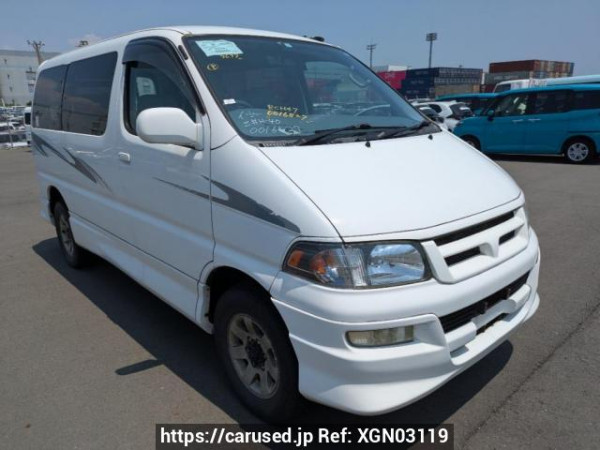 Used 1999 AT toyota regius-wagon RCH47W Image[0]
