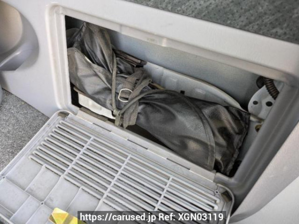 Used 1999 AT toyota regius-wagon RCH47W Image[40]