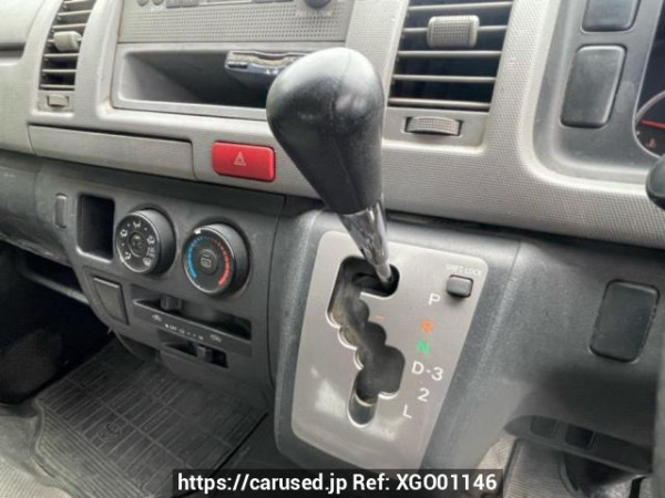 Used 2006 AT toyota hiace-van KDH205V Image[22]