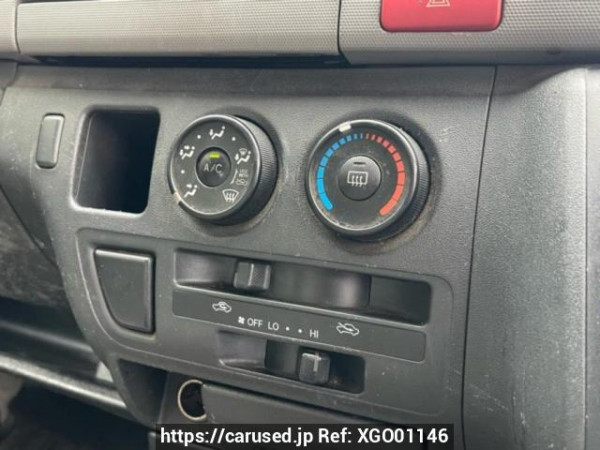 Used 2006 AT toyota hiace-van KDH205V Image[23]