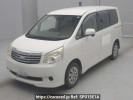 Toyota Noah ZRR75G