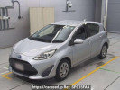 Toyota Aqua NHP10