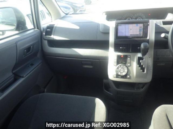 Used 2008 AT toyota noah ZRR70G Image[17]