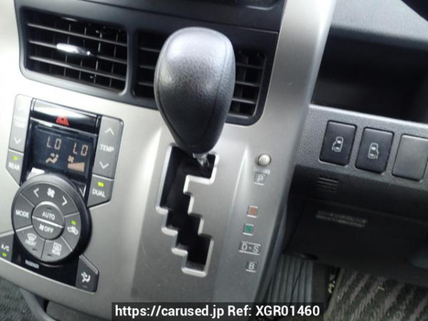 Used 2008 AT toyota noah ZRR70W Image[21]