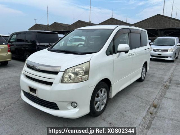 Used 2007 AT toyota noah ZRR70W Image[2]