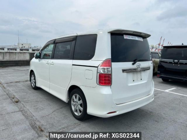 Used 2007 AT toyota noah ZRR70W Image[4]