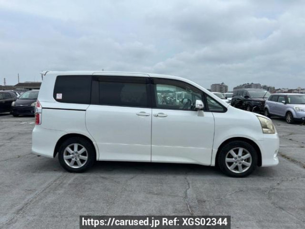 Used 2007 AT toyota noah ZRR70W Image[7]