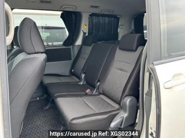 Used 2007 AT toyota noah ZRR70W Image[16]
