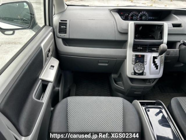 Used 2007 AT toyota noah ZRR70W Image[20]