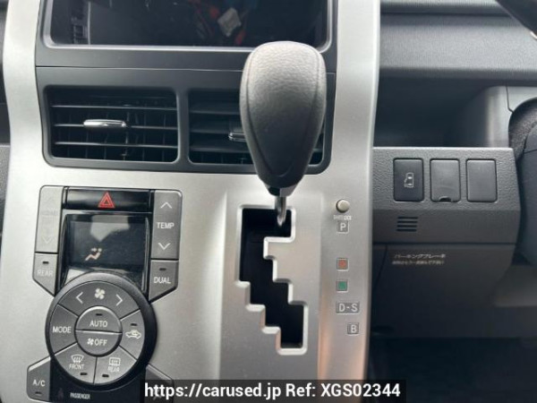 Used 2007 AT toyota noah ZRR70W Image[26]